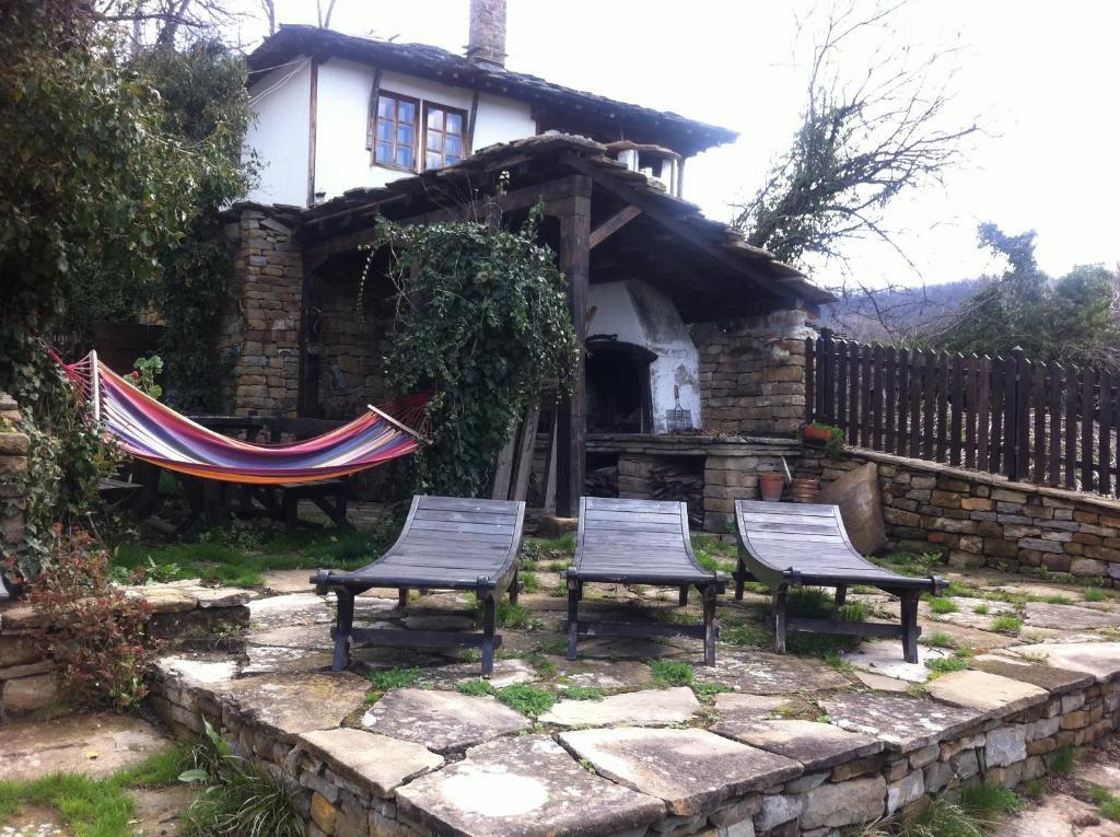 בוז'נצי Stefanina Guesthouse מראה חיצוני תמונה