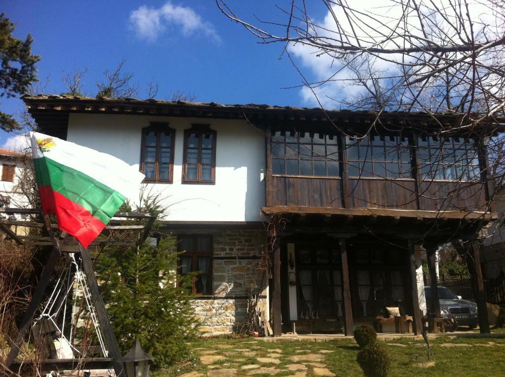 בוז'נצי Stefanina Guesthouse מראה חיצוני תמונה