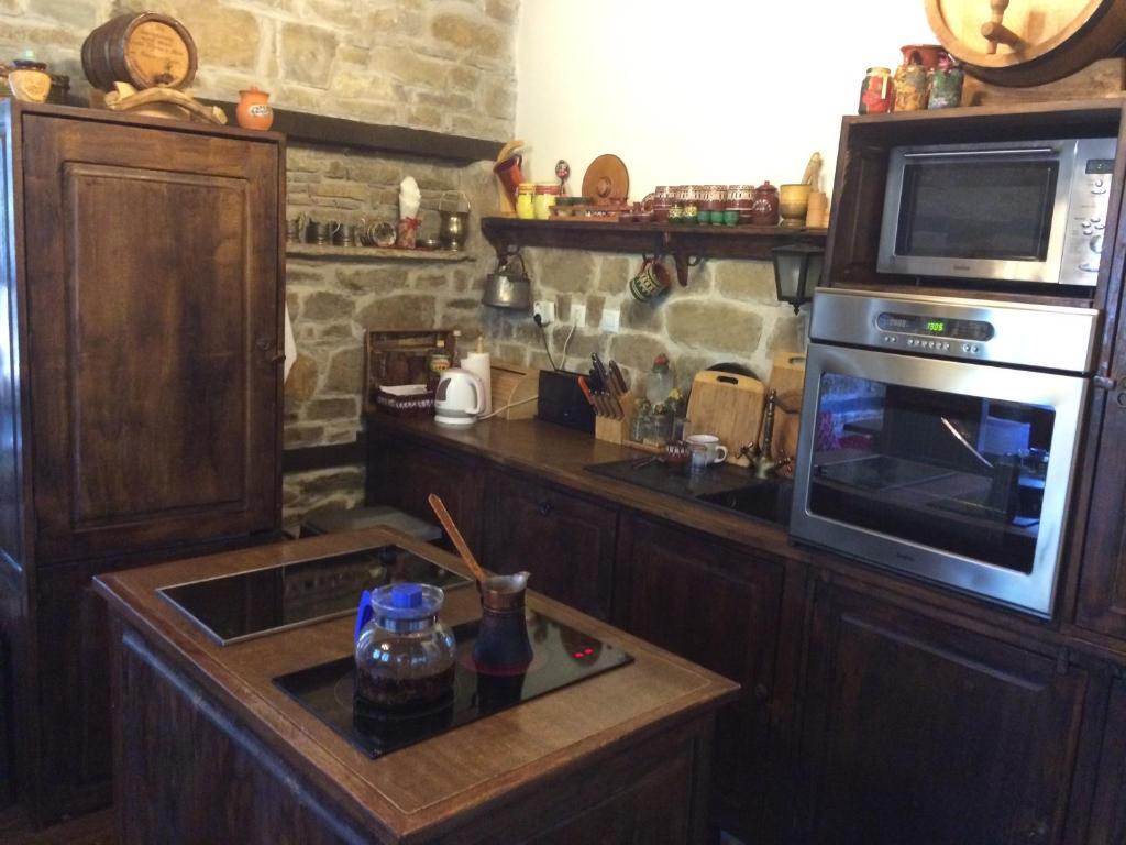 בוז'נצי Stefanina Guesthouse מראה חיצוני תמונה