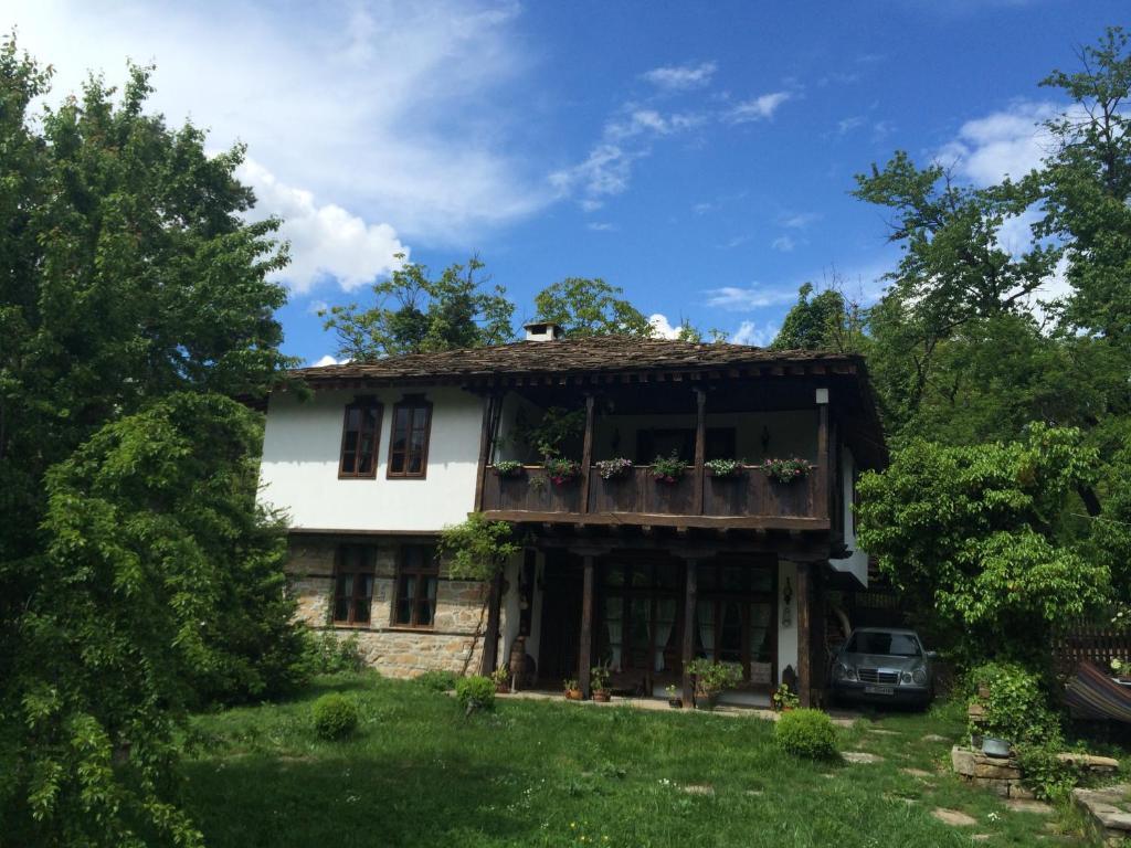 בוז'נצי Stefanina Guesthouse מראה חיצוני תמונה