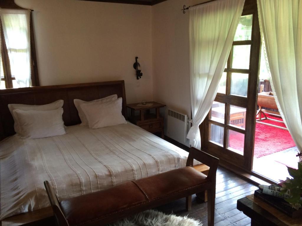 בוז'נצי Stefanina Guesthouse מראה חיצוני תמונה