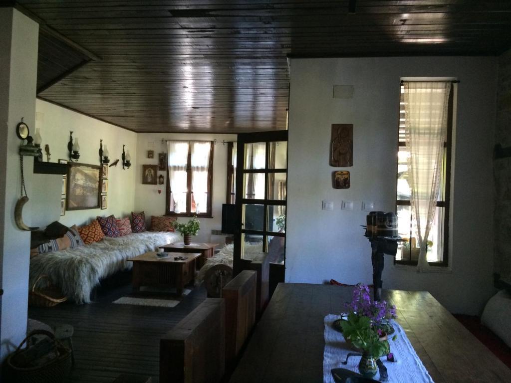 בוז'נצי Stefanina Guesthouse מראה חיצוני תמונה