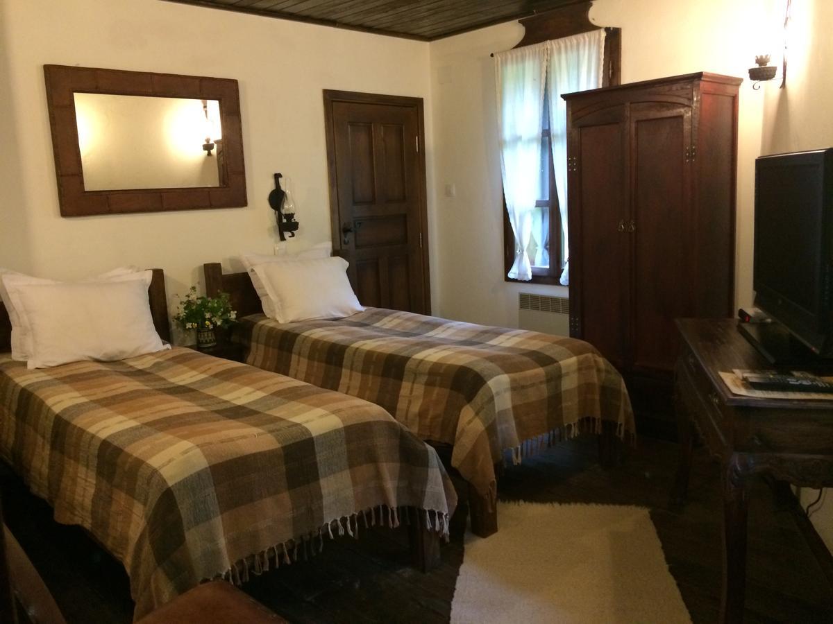 בוז'נצי Stefanina Guesthouse מראה חיצוני תמונה